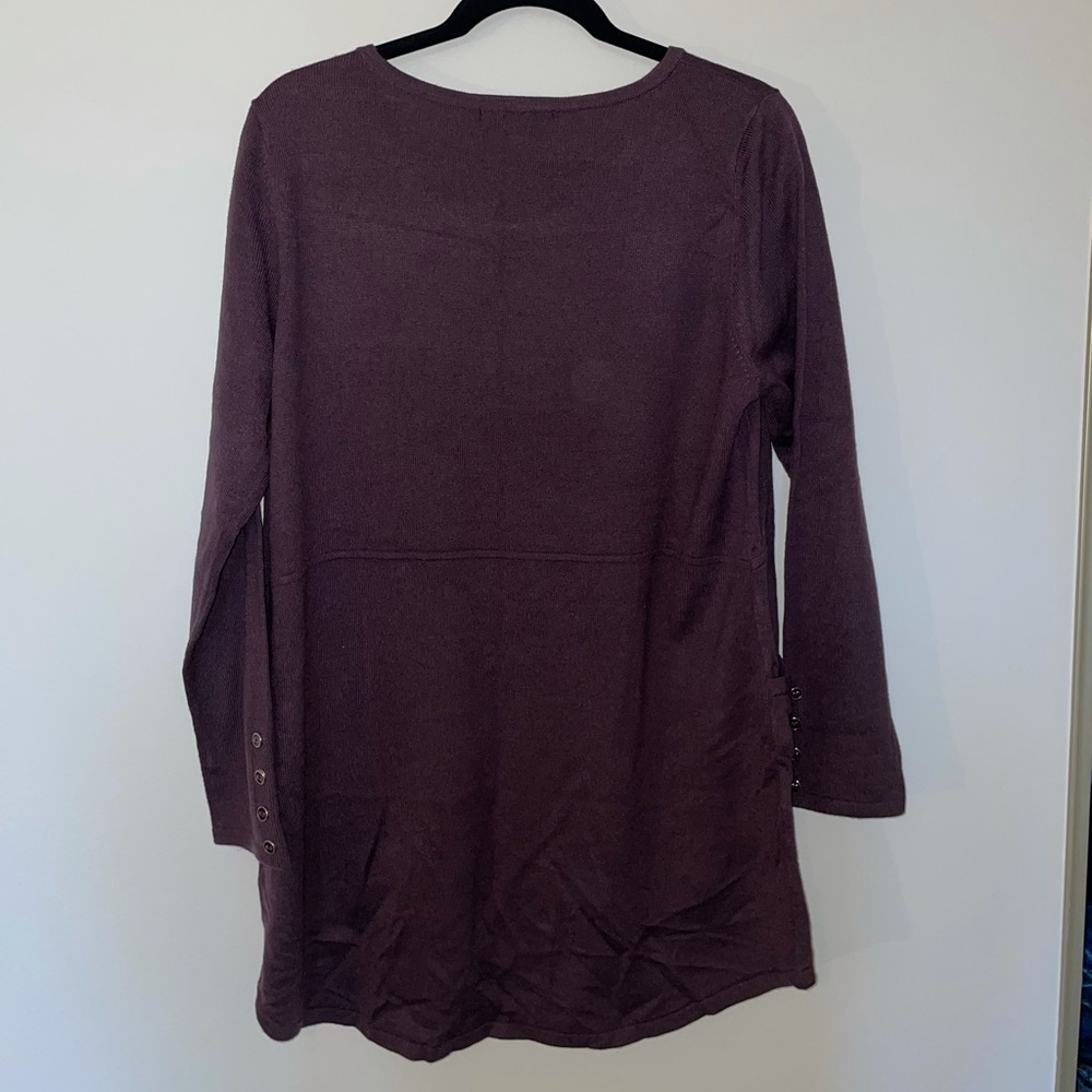 Sweater - Picture 5 of 6